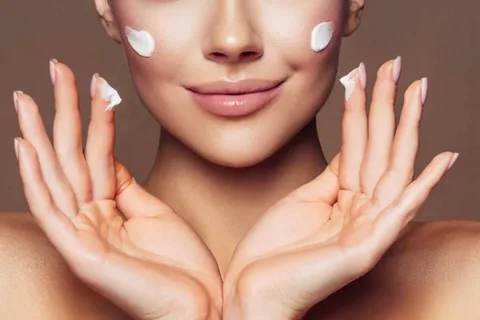 Oily Skin Skin:Causes ,Signs &Best Skincare Routine for Clear Skin Oily Skin Skin